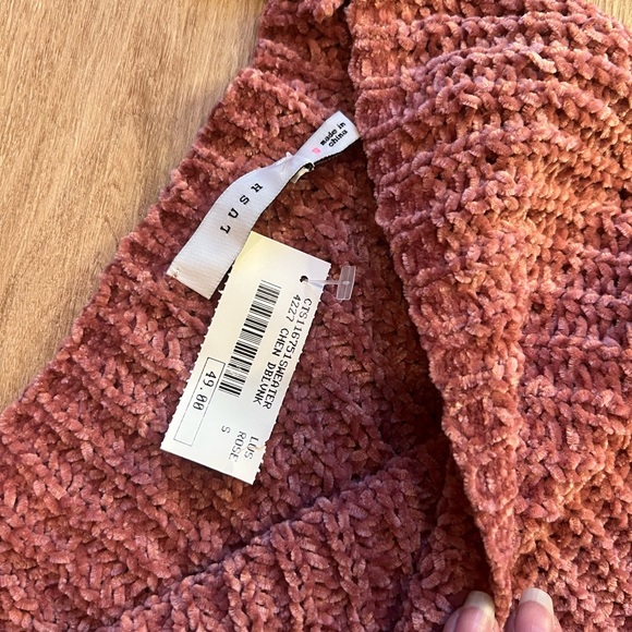 Chunky Knit Low V-Neck Pink Long Sleeve Top - Picture 2 of 4